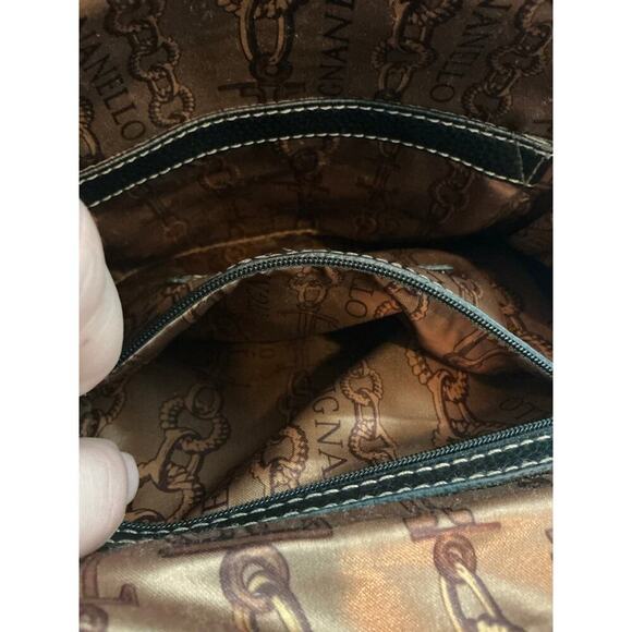 TIGANANELLO small women’s/girls backpack with minimal defaults - Picture 11 of 11